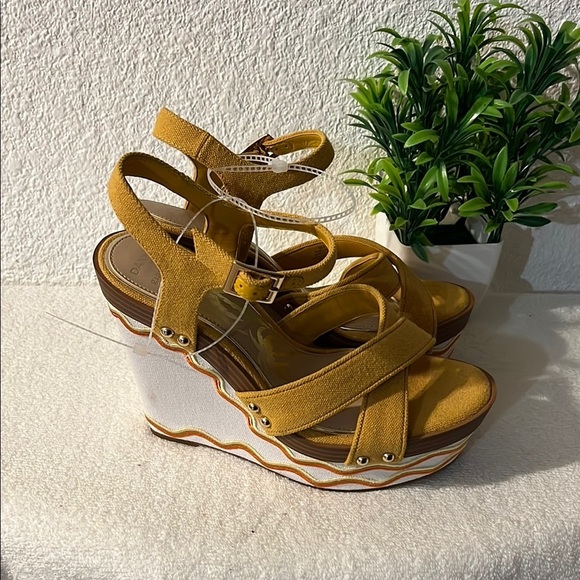DANNIJO X Gianni bini Yellow Wedge Sandals - Picture 4 of 10